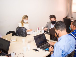 Prefeitura discute implantação gradual de sistema de processos eletrônicos