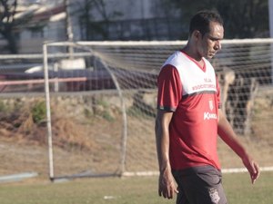 Ex-ASA, volante Ramalho cita pendências do Sergipe e admite sondagens