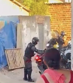 Homem é baleado após resistir à abordagem da polícia no Manoel Teles