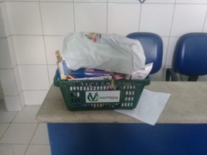 Jovem é flagrada furtando loja em Cruz das Almas