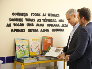 Equipe do Ministério Público visita escolas públicas de Rio Largo e Messias para verificar bibliotecas