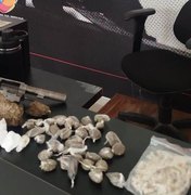Líder do tráfico é preso com armas e drogas em Paripueira