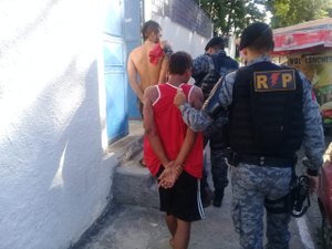 Adolescente é apreendido pilotando motocicleta sem habilitação
