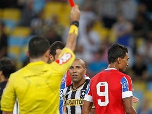 Procuradoria pede suspensão preventiva de Emerson Sheik