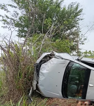 Homem morre em capotamento na Avenida Cachoeira do Meirim