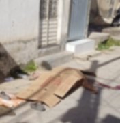Homem de 38 anos é morto com diversos tiros na cabeça no bairro Jacintinho, em Maceió