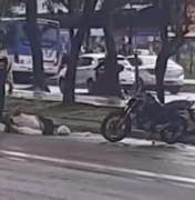 [Vídeo] Acidente de moto deixa uma pessoa ferida na Av. Fernandes Lima