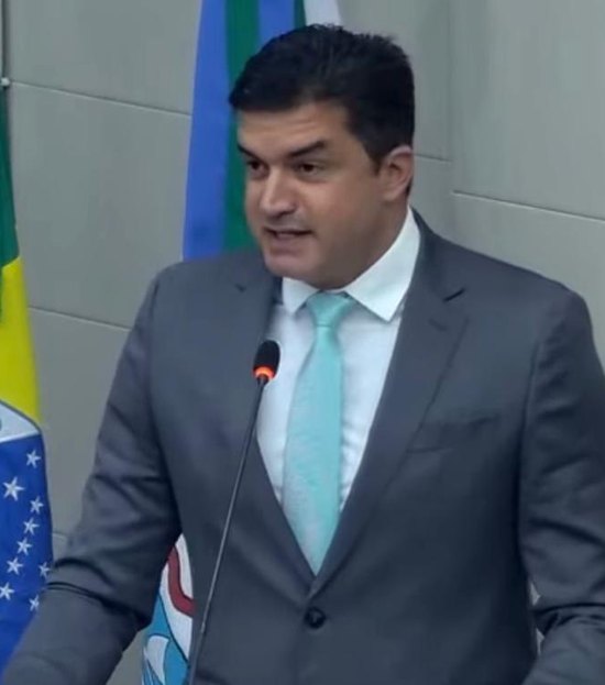 Em sessão tensa, mesa da câmara proclama rejeição das contas de Rui Palmeira