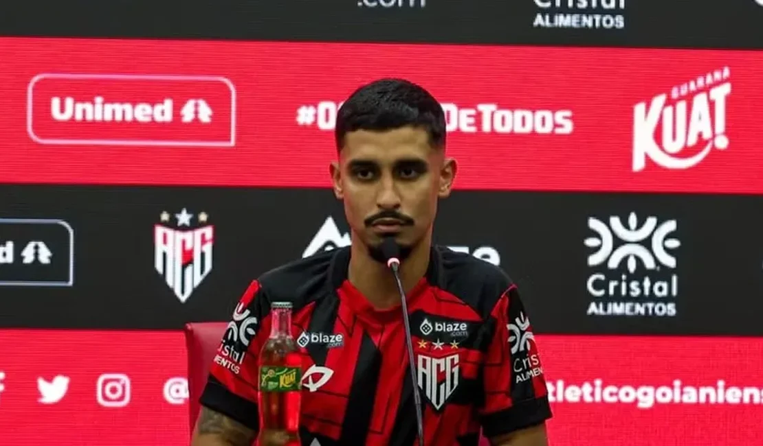 Danielzinho é apresentado no CRB, mas estreia deve demorar