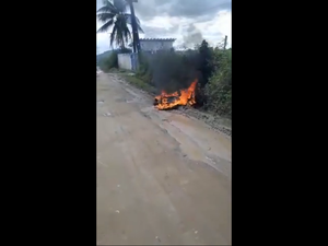 [Vídeo] Moto roubada é incendiada em União dos Palmares