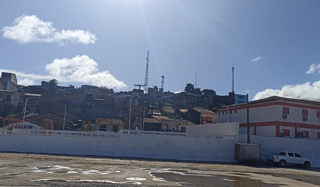 Motoqueiro bêbado colide contra carro e é detido no município de Porto Calvo