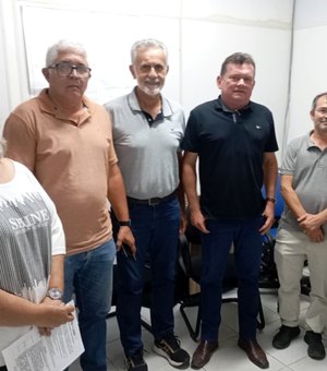 Prefeitura de Arapiraca e Emprapa definem fortalecimento da cadeia produtiva de mandioca