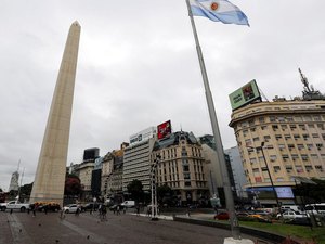 Argentina amplia toque de recolher obrigatório