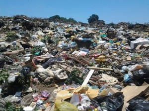 Prefeitura é autuada por disposição irregular de resíduos sólidos