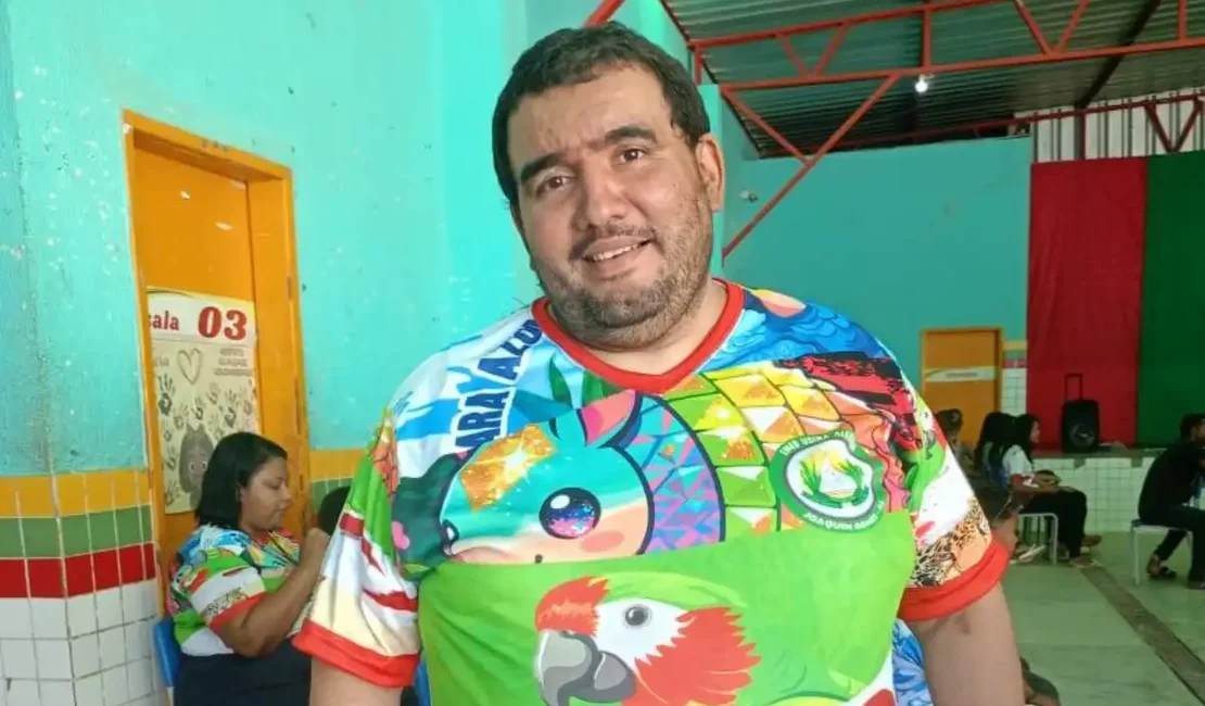 Coordenador escolar é encontrado morto dentro de casa em Joaquim Gomes; suspeita é de choque elétrico