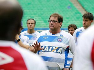 Guto Ferreira deve ser confirmado como novo técnico do Internacional 