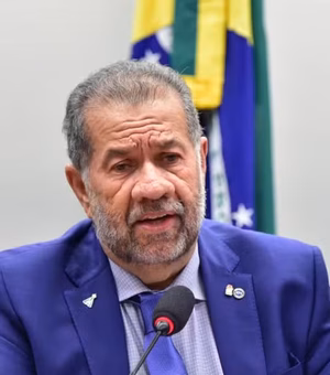 Lupi deixa Ministério da Previdência após escândalo de fraudes no INSS