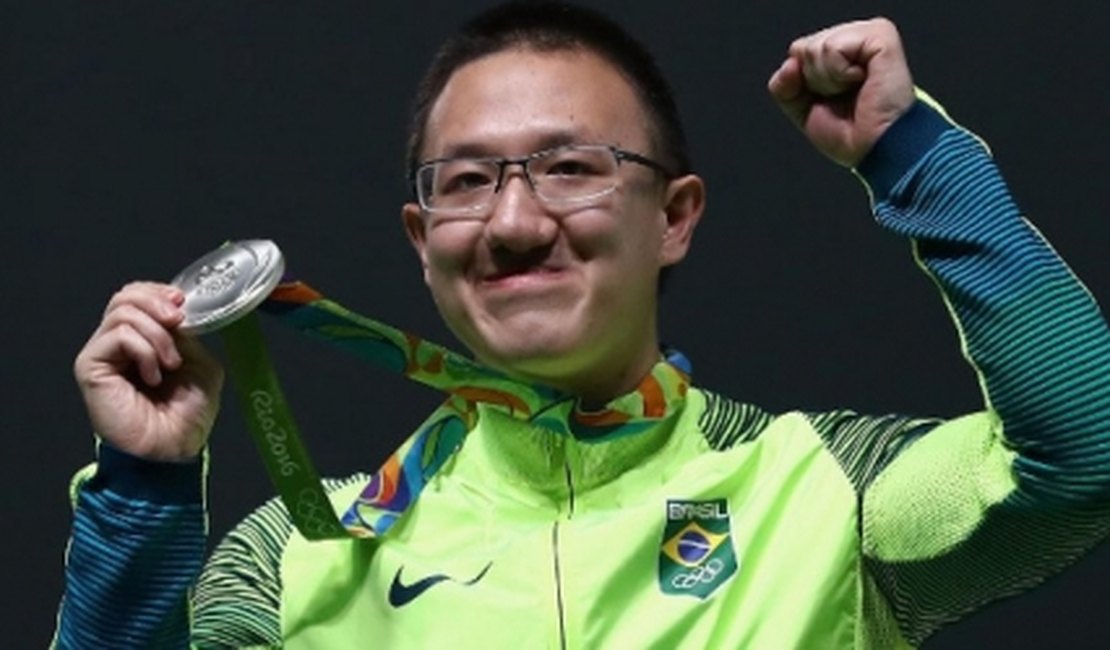 Wu leva a prata e conquista primeira medalha do Brasil na Rio-2016