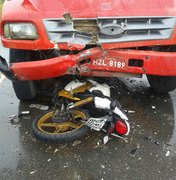 Motociclista morre em colisão frontal com caminhão