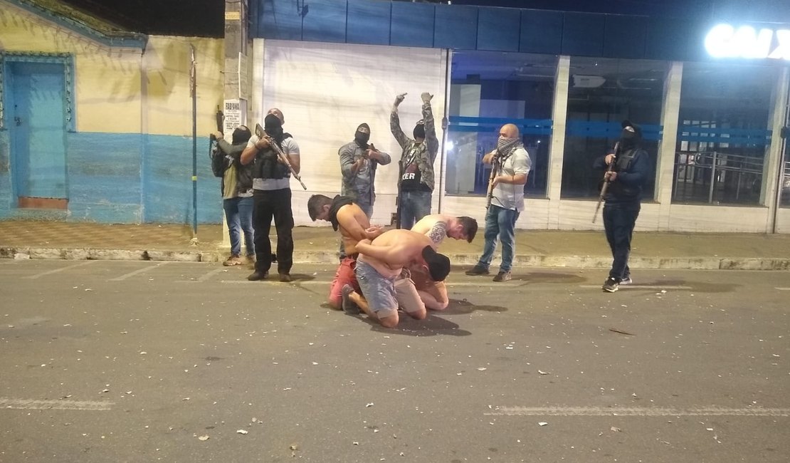 [Vídeo] Forças de segurança simulam operação de enfrentamento a assalto a banco em Arapiraca