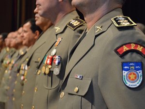 Polícia Militar celebra Dia do Soldado com promoções e outorgas de medalhas