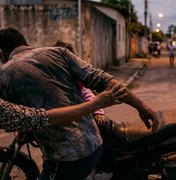 Mulher é agredida ao impedir companheiro embriagado de levar filha em moto