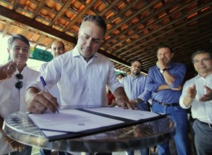 Renan Filho concede incentivo fiscal à produção de grãos em Alagoas