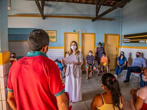 Moradores do antigo lixão são contemplados com auxílio emergencial do Município