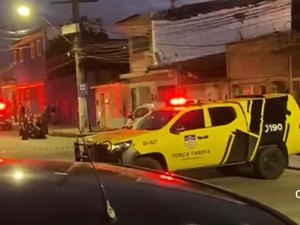 Major da PM invade casa da ex-companheira, faz reféns e ameaça matá-la em Maceió