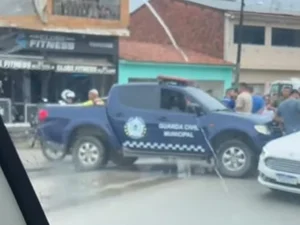 Colisão entre carro e moto deixa adolescente ferido em Japaratinga