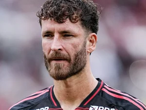 Affair? Léo Pereira é visto saindo de festa com ginasta da Seleção