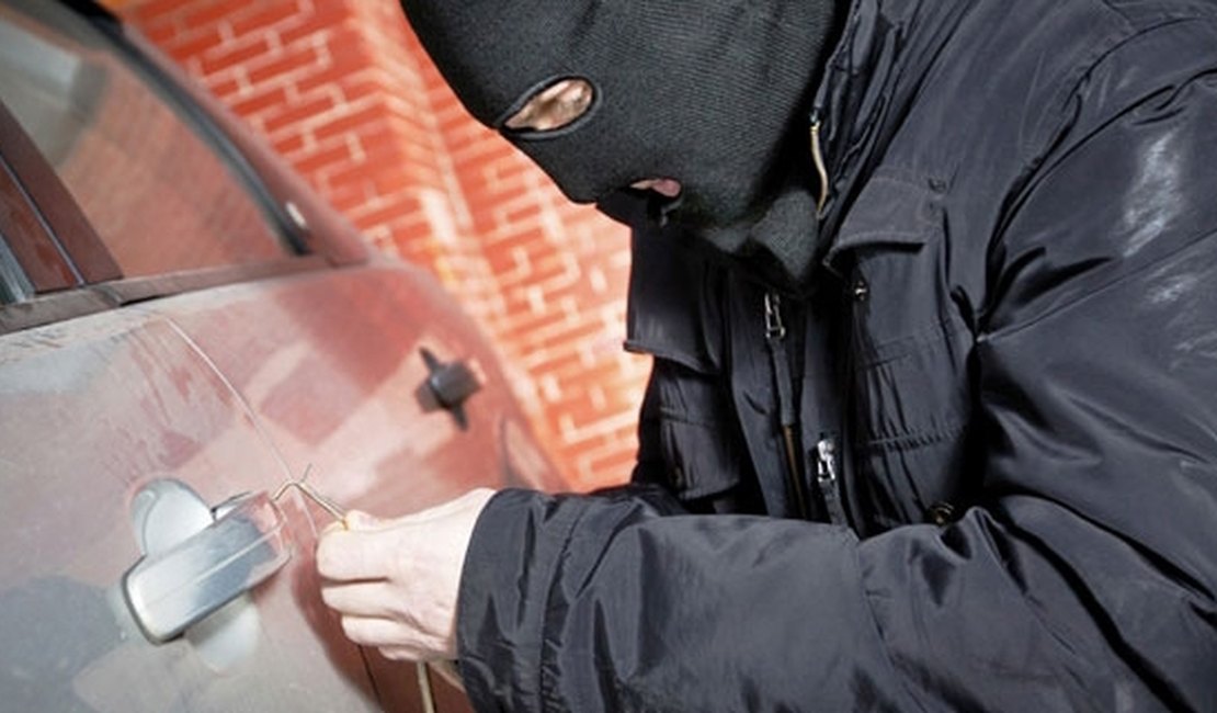 Cinco crimes envolvendo veículos roubados são registrados no agreste