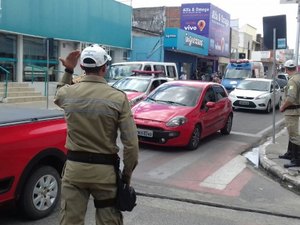 Agentes da SMTT fazem greve branca em Arapiraca