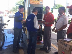 Posto de combustível é autuado por não fornecer nota fiscal no Jacintinho