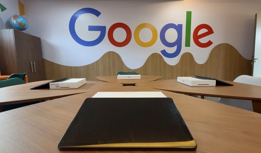 Limoeiro de Anadia inaugura primeira Sala Google na rede municipal de ensino
