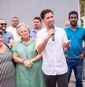 Rodrigo Cunha entrega 34 ruas pavimentadas no Village Campestre 2 e Canto do Mainá