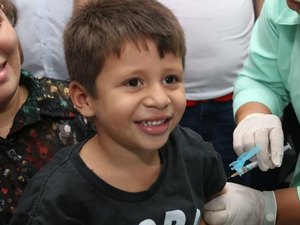 Alagoas atinge 94,8% da cobertura de vacinação contra polio e sarampo