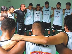 Direção do ASA faz acertos com jogadores e integrantes da comissão técnica
