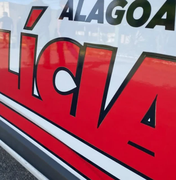 Professor de jiu-jitsu é preso com drogas e material de tráfico na AL-101 Norte, em Maragogi