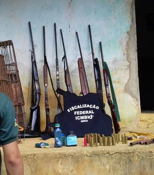 IMA flagra armas, munições e aves em cativeiro na Estação Ecológica de Murici