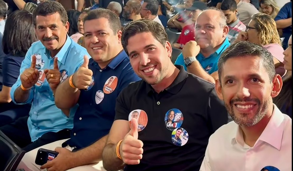 Marlan Ferreira lidera comitiva de Limoeiro de Anadia em convenção do União Progressistas