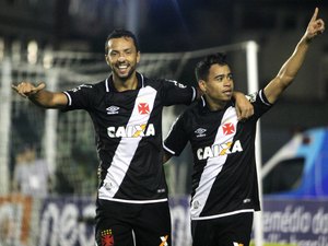 BRASILEIRÃO: Em dia de poucos gols, zona de rebaixamento sofre mudanças