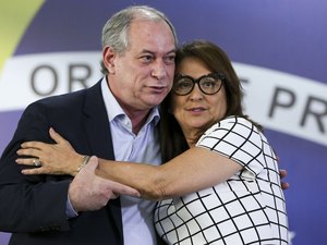 Senadora Kátia Abreu é confirmada vice na chapa de Ciro Gomes