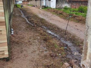 Moradores do bairro João XXIII, em Palmeira, fazem apelo para conclusão de pavimentação das ruas
