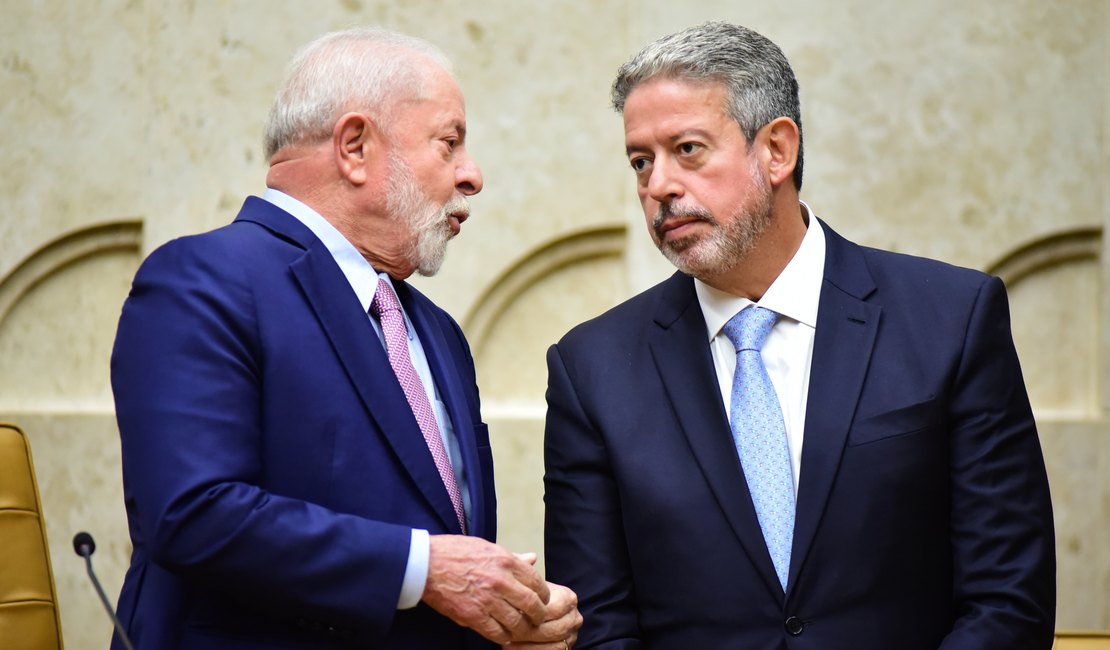 Após reunião com Lira, Lula libera R$1,6 bilhão em emendas; AL é o estado que mais recebeu recursos