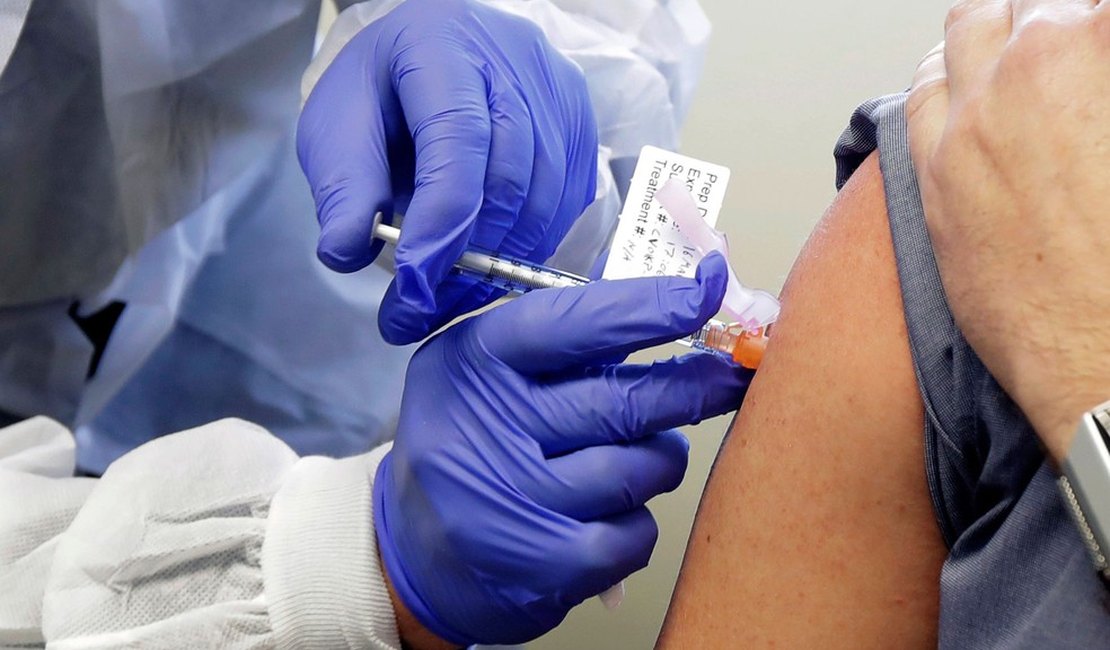 Pfizer e Moderna pedem autorização para uso de vacinas contra Covid-19 na Europa