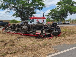 Motorista morre após caminhão capotar na AL-220, em Batalha