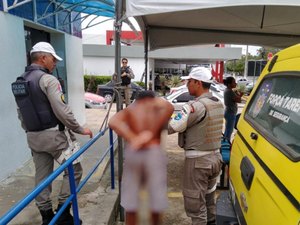 Homem é preso após agredir esposa em ponto de ônibus da AL-101 Norte