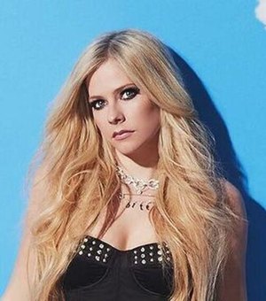 Avril Lavigne quer transformar música “Sk8r Boi” em filme