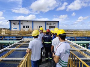 Projeto leva conhecimento sobre tratamento da água a estudantes do Agreste